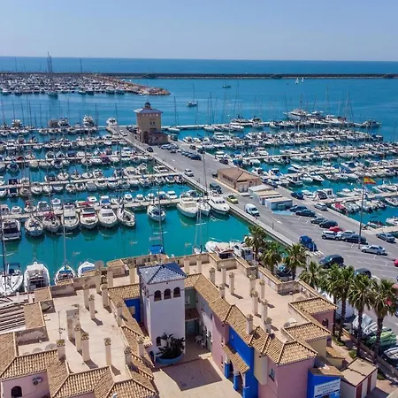 Апартаменты Lovely In With Harbor View